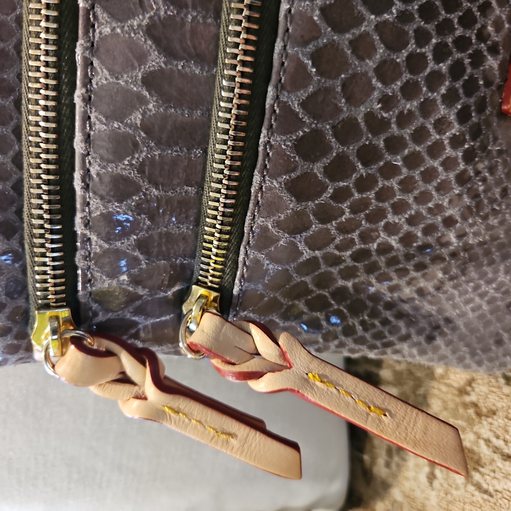 Dooney & Bourke Crossbody Bag - Picture 2 of 11